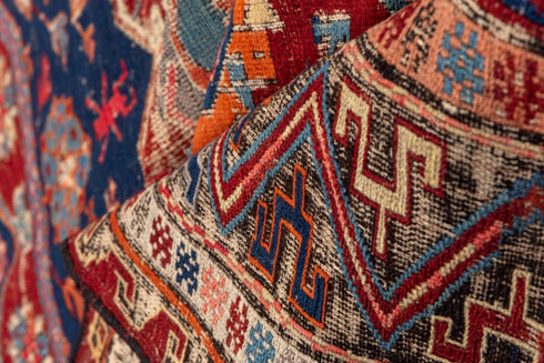 Antique Sumak Area Rug (6' x 9')